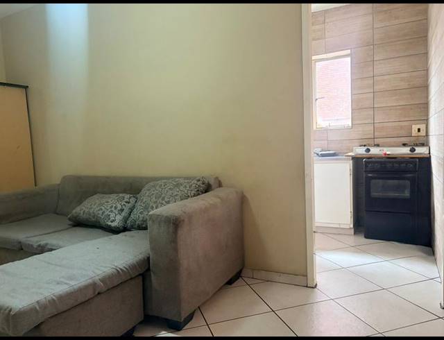 1 BEDROOM APARTMENT FOR SALE IN SUNNYSIDE